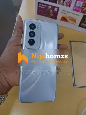New Oppo Reno 12 5G 256 GB Silver