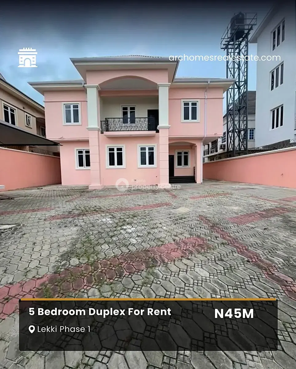 Spacious 5 Bedroom Fully Detached Duplex in an Estate with 2 BQ